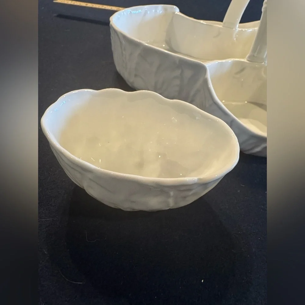 Vintage Wedgwood Countryware Service dish with Cream and Sugar Holders